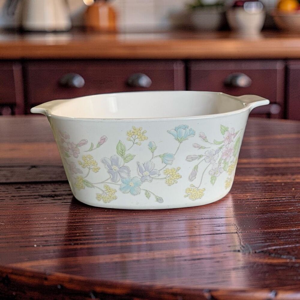 Vintage Corning Ware A-3-B All Around Floral Pastel Bouquet 3 L Casserole Dish